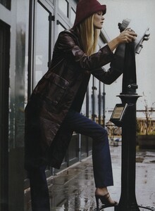 Indigo_Meisel_US_Vogue_July_1999_03.thumb.jpg.a19e65638f22a5eecfcadae68d0fb69e.jpg