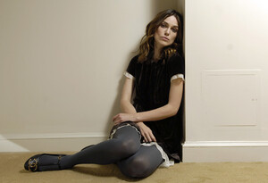 Keira-HQ-keira-knightley-1986206-2430-1665.jpg