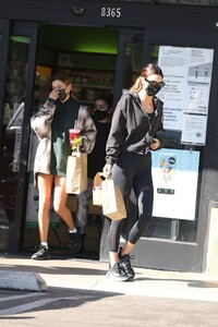 Kendall-Jenner-Sexy-Toned-Body-8.jpg