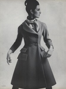 Klein_US_Vogue_March_1st_1965_02.thumb.jpg.98c8bcf2401e2cda6156e8a727057ac0.jpg