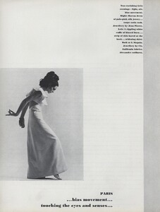 Klein_US_Vogue_March_1st_1965_04.thumb.jpg.8129a4a7e0b3fc0a8b0f984ae316c1c7.jpg