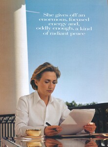 Leibovitz_US_Vogue_December_1998_03.thumb.jpg.7782b48c39b9af340e05087f44edb895.jpg