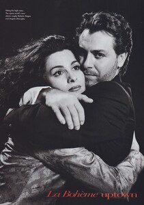 Love_Newton_US_Vogue_May_1996_02.thumb.jpg.15fe2ba0167b2c7b79ea06ae53812b7e.jpg