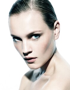 Marian-Sell-MikaelaOlsson-02-B.thumb.jpg.e3a2fcf8b21c4f4291cfb889a4e895a5.jpg