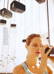 Meisel_US_Vogue_January_1998_12.thumb.jpg.42def2258d868512293f4ac454d586d2.jpg