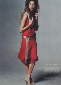 Meisel_US_Vogue_May_2004_17.thumb.jpg.03cd4d83bfa1734c3503c993e6c03e3a.jpg