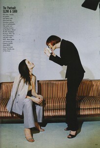 Middle_von_Unwerth_US_Vogue_January_1998_06.thumb.jpg.14ca217c51829e99541fda6832239a3c.jpg