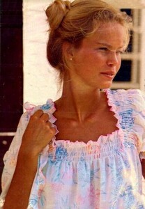 Monica009.JPG.3ca3f47ec624f258a4719f4e97425600.JPG