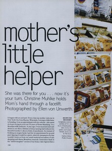 Mother_von_Unwerth_US_Vogue_August_1999_01.thumb.jpg.134007d212865865ae53f183bdee76ec.jpg