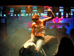 Movies_Movies_D_Domino_009810_.jpg