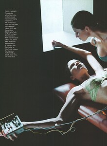 Newton_US_Vogue_January_1999_09.thumb.jpg.8868e097696df909e958e9ad7d484020.jpg