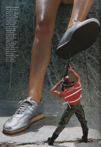 Newton_US_Vogue_November_1998_05.thumb.jpg.72408242dc214cdbd3919ec26d9fe449.jpg