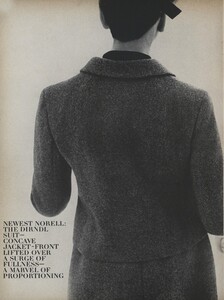 Norell_Stern_US_Vogue_March_15th_1965_03.thumb.jpg.3786ef600c56a781403fa86da502300c.jpg