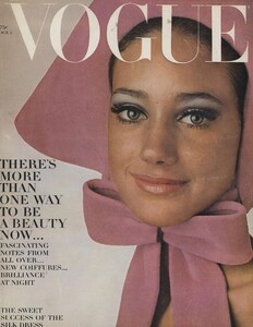 Penn_US_Vogue_October_1st_1965_Cover.thumb.jpg.d5167a0a4070c866d218c8a10d55e0bd.jpg