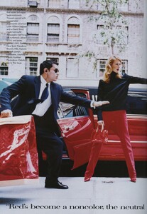 Red_von_Unwerth_US_Vogue_August_1999_03.thumb.jpg.a5e4ab3ceb3c1aaaf6a7d5c0e6b17eda.jpg