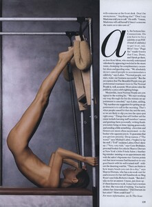 Ritts_US_Vogue_July_1998_06.thumb.jpg.647aa0267b6e2172fc35358a19a046b8.jpg
