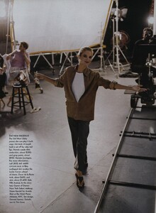Scene_Meisel_US_Vogue_March_1999_14.thumb.jpg.91b996bd81f6615767eb66d85df9043b.jpg
