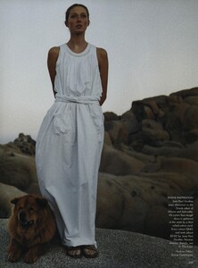 Smith_US_Vogue_February_1999_02.thumb.jpg.6d0872a7a77d3c5bbb0331b35cc2b7fe.jpg