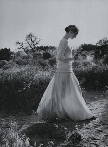 Smith_US_Vogue_February_1999_08.thumb.jpg.3ae5cc53cdb6f4af084da88a8ff49d2f.jpg