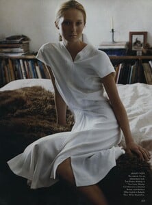 Smith_US_Vogue_February_1999_10.thumb.jpg.db9516328480595278315853d02d8a4f.jpg