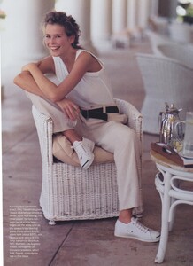 Soft_Elgort_US_Vogue_January_1994_04.thumb.jpg.723ba69586720303932074d05ce28da0.jpg