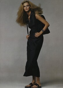 Spring_Meisel_US_Vogue_March_1999_09.thumb.jpg.b8b68a444cedd5183ad9ea987601d26a.jpg
