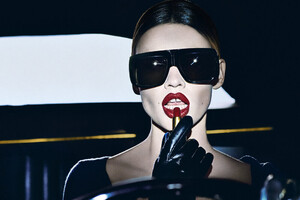 TF_Most_Wanted_MODEL_SCARLET_ROUGE_Global_150DPI.jpg