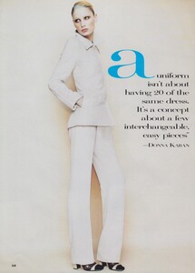 Testino_Meisel_US_Vogue_July_1996_13.thumb.jpg.2642a1d89b73cb38a979a5892b4edb40.jpg