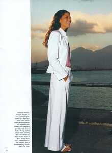 Testino_US_Vogue_December_1998_15.thumb.jpg.8a3211abb9d0ec3d9929baa52c715ab7.jpg