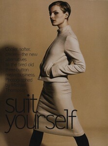 Thompson_US_Vogue_August_1999_02.thumb.jpg.247ab9a746d7cde42d5b5becf859a17b.jpg