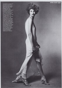 White_Meisel_US_Vogue_February_1994_06.thumb.jpg.599067e35697917bc8bdc925bb74e94c.jpg