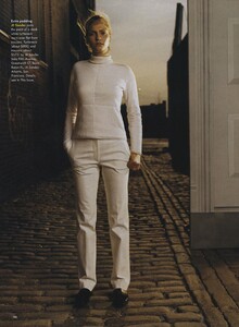 Works_Meisel_US_Vogue_July_1998_13.thumb.jpg.02e7c7722a8d845ca5bef29fef9ba7f0.jpg