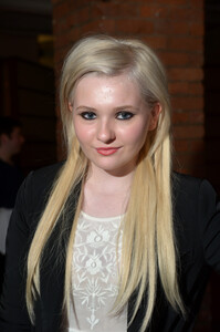 abigail-breslin-house.jpg