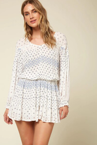 amaryn_FA0416004_wht_1_1440x.jpg