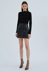 attribute_leather_skirt_001-black_nh_2192.jpg