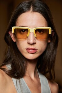 backstage-defile-salvatore-ferragamo-printemps-ete-2021-milan-coulisses-119.thumb.jpg.660aa44e2ae4e4b5613ca07dc0721a24.jpg