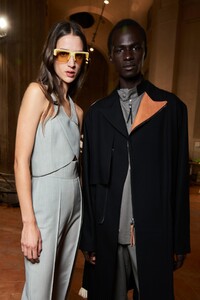 backstage-defile-salvatore-ferragamo-printemps-ete-2021-milan-coulisses-122.thumb.jpg.87052ee0bfd6a511325fc175ef41f1d6.jpg
