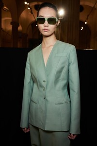 backstage-defile-salvatore-ferragamo-printemps-ete-2021-milan-coulisses-139.thumb.jpg.ea2f9d9d4ddfefc7d3bce6e2a1e5ad93.jpg