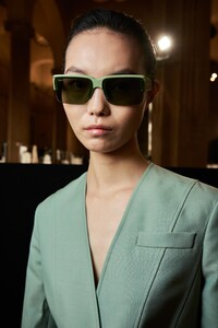 backstage-defile-salvatore-ferragamo-printemps-ete-2021-milan-coulisses-140.thumb.jpg.97a5dc999a0ff6061f59ea5b7284f535.jpg