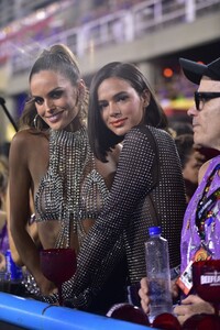 bruna-marquezine-and-izabel-goulart-at-carnival-in-rio-de-janeiro-03-10-2019-10.jpg