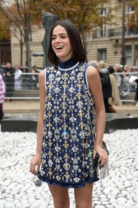 bruna-marquezine-at-miu-miu-fashion-show-in-paris-10-02-2018-6.jpg