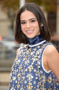 bruna-marquezine-at-miu-miu-fashion-show-in-paris-10-02-2018-9.jpg