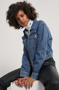 calvin_klein_cropped_foundation_denim_jacket_1278-000648-0003_01a.jpg