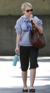 carey-mulligan-workout.jpg