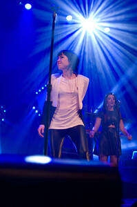 carly_rae_jepsen_performs_at_terminal_5017.jpg