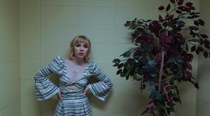 carlyraejepsen_4_2_2018_3_25_41_885.jpg