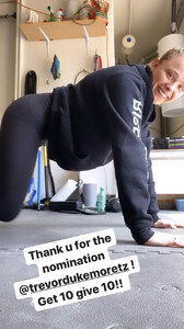 chloe2.jpg