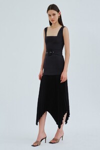 concertina_gown_001-black_g_5125.jpg