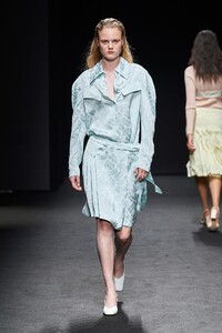 defile-drome-printemps-ete-2021-milan-look-23.thumb.jpg.27a2dfa4a120d63640863e258c402c21.jpg