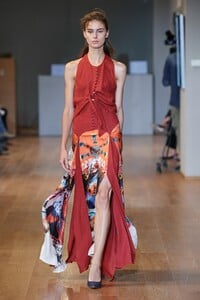 defile-francesca-liberatore-printemps-ete-2021-milan-look-20.thumb.jpg.ca979168c54cf0a74bc8d6436d44ff55.jpg